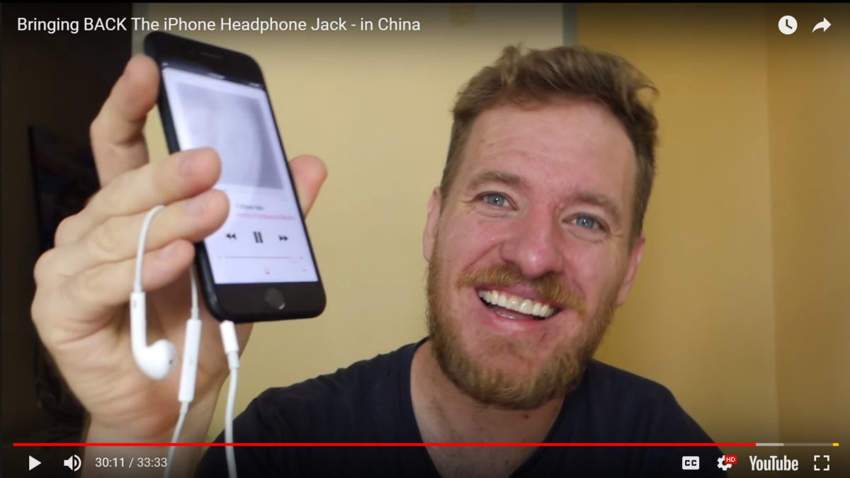 iPhone headphone jack hack